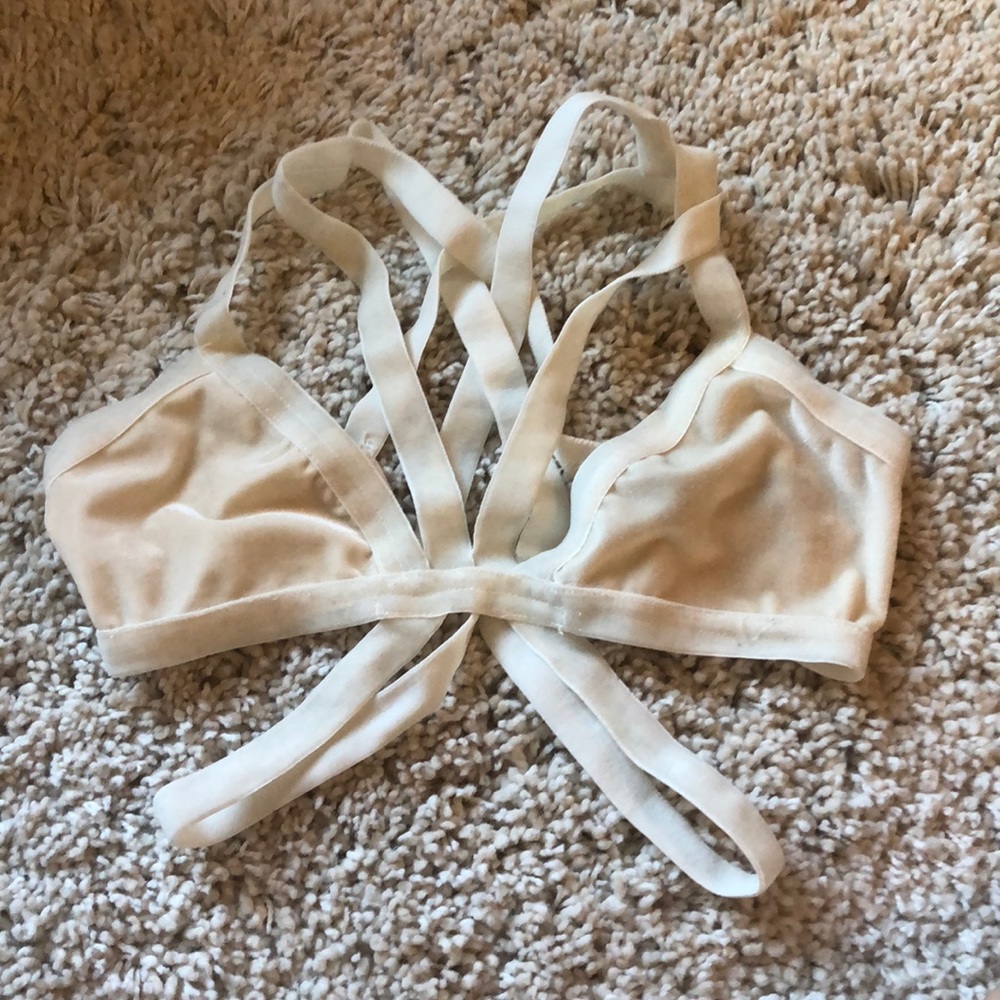 FL&L skivvies white bra